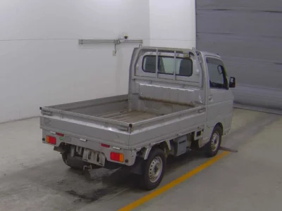 Nissan CLIPPER TRUCK  с аукциона в Японии