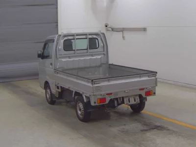 Nissan CLIPPER TRUCK  с аукциона в Японии