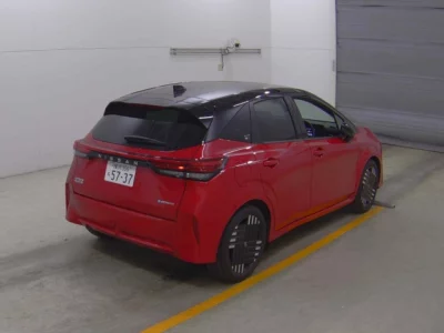 Nissan Aura