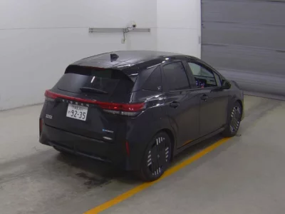 Nissan Aura
