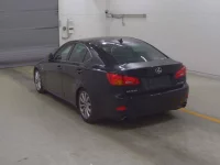 Lexus IS лот № 7047 оценка R  с аукциона в Японии 1