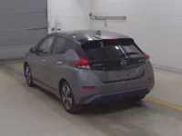 Nissan LEAF лот № 8011 оценка 4  с аукциона в Японии 1