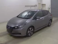Nissan LEAF лот № 8011 оценка 4  с аукциона в Японии 2