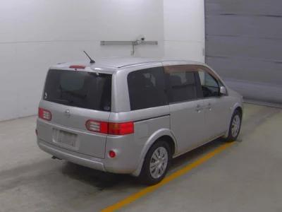 Nissan Lafesta