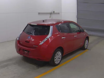 Nissan LEAF  с аукциона в Японии