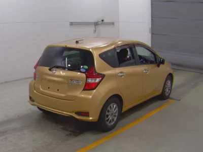 Nissan NOTE  с аукциона в Японии