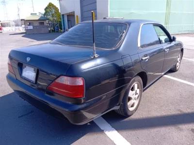 Nissan GLORIA  с аукциона в Японии