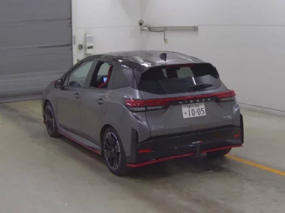 Nissan AURA