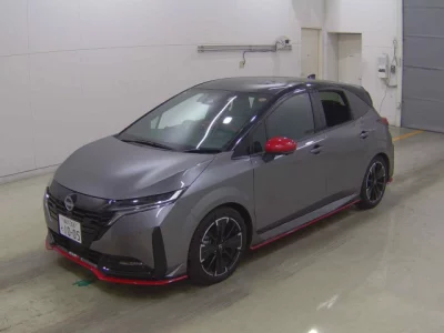 Nissan AURA