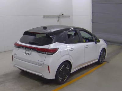 Nissan Aura