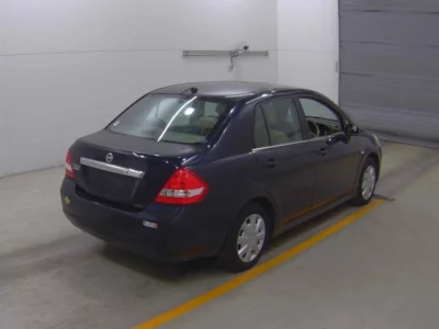 Nissan TIIDA LATIO