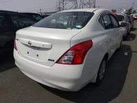 Nissan LATIO лот № 5805 оценка R  с аукциона в Японии 3