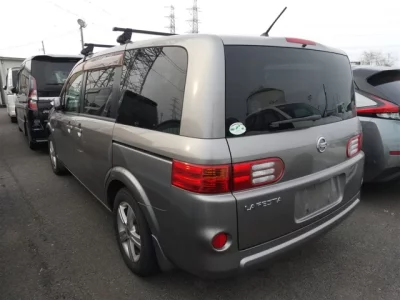 Nissan LAFESTA  с аукциона в Японии