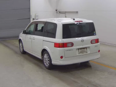 Nissan Lafesta