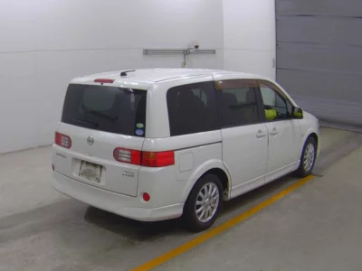 Nissan Lafesta