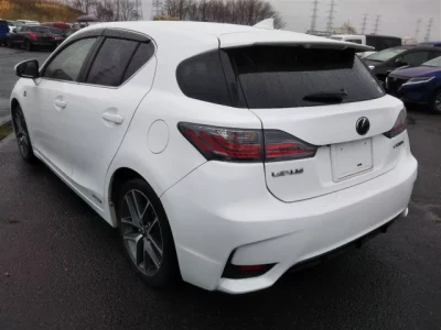 Lexus CT  с аукциона в Японии
