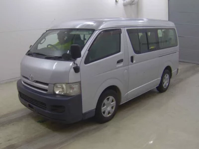 Toyota HIACE  с аукциона в Японии