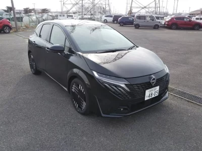 Nissan Aura
