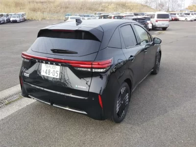 Nissan Aura