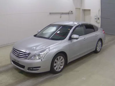 Nissan TEANA