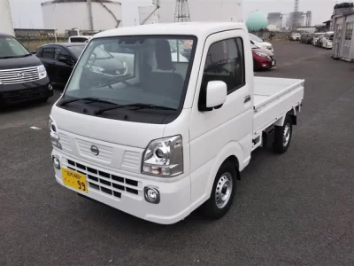Nissan NT100 Clipper