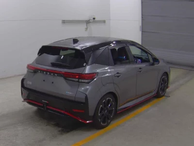 Nissan Aura