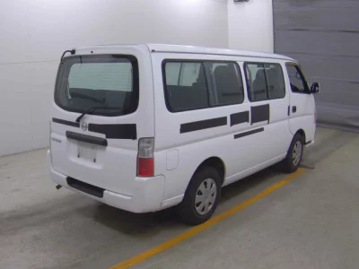 Nissan CARAVAN  с аукциона в Японии