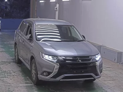 Mitsubishi OUTLANDER PHEV