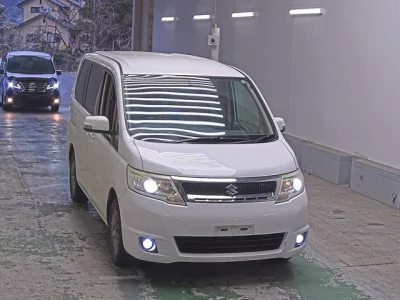 Suzuki Landy