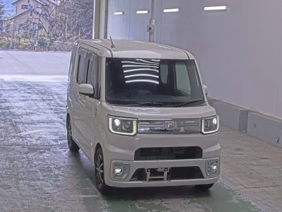 Daihatsu WAKE  с аукциона в Японии