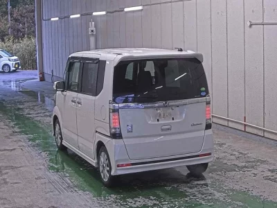 Honda N BOX  с аукциона в Японии