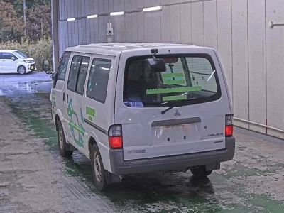 Mitsubishi DELICA  с аукциона в Японии