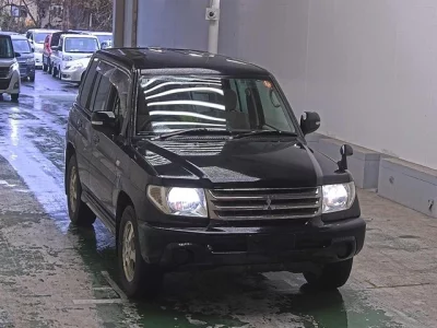 Mitsubishi PAJERO IO