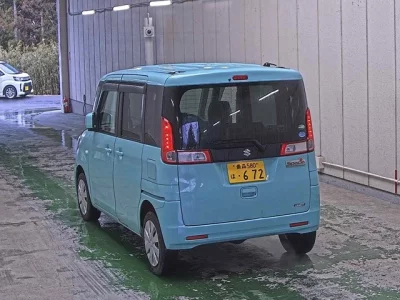 Suzuki Spacia