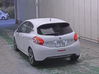 Peugeot 208 лот № 6205 оценка 4  с аукциона в Японии 1
