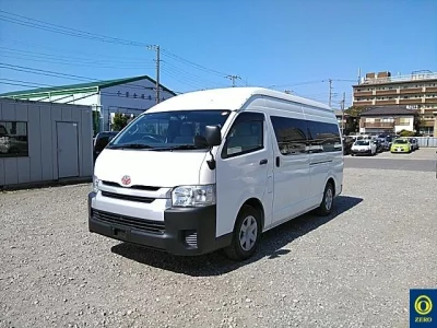 Toyota HIACE  с аукциона в Японии