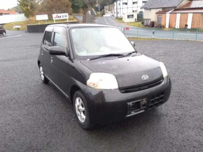 Daihatsu Esse