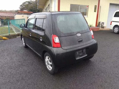 Daihatsu Esse