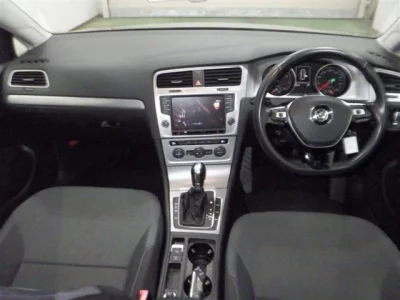 Volkswagen Golf  с аукциона в Японии