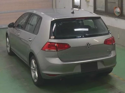 Volkswagen Golf  с аукциона в Японии