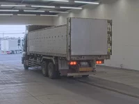 Isuzu GIGA лот № 4301 оценка R  с аукциона в Японии 1