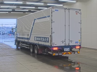 Isuzu Giga