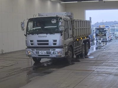Isuzu GIGA  с аукциона в Японии