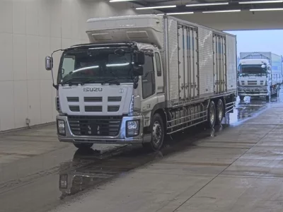 Isuzu Giga