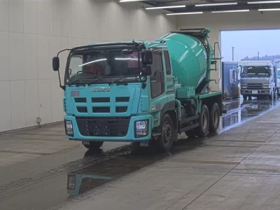 Isuzu GIGA  с аукциона в Японии