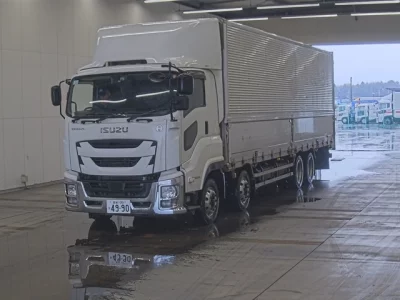 Isuzu Giga
