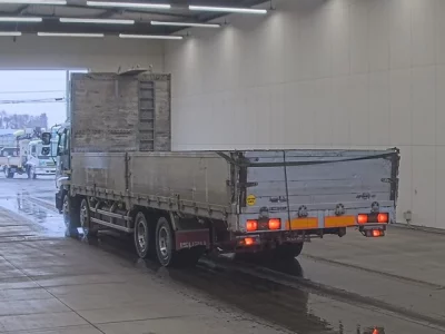 Isuzu GIGA  с аукциона в Японии