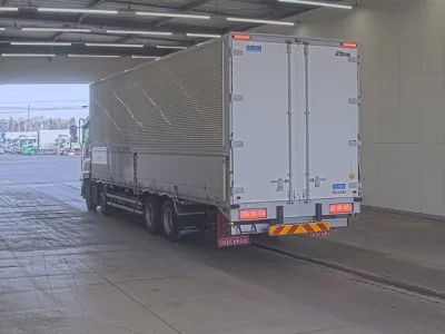 Isuzu GIGA  с аукциона в Японии