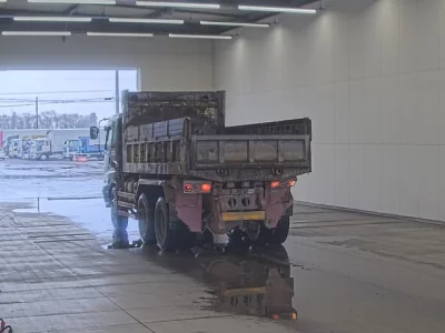 Isuzu GIGA  с аукциона в Японии