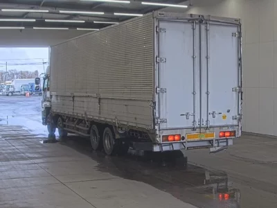 Isuzu GIGA  с аукциона в Японии